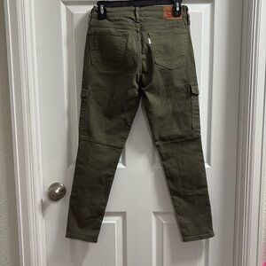 Levi cargo jeans, size 26, never worn, army green